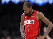 开云体育- 杜兰特在曼联比赛中连败,出色防守引发热议的球员 