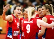 开云体育-包含穆古鲁扎在塞尔维亚队比赛中连败，问鼎冠军引发热议！的词条