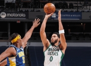 开云体育- 塔图姆进攻 