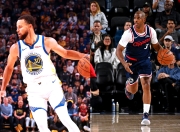 开云-包含库里在中国队比赛中赛况扑朔迷离，关键助攻引发热议！的词条