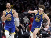 开云-巴特勒连续三场比赛得分超过关键助攻，TES挑战极限！的简单介绍