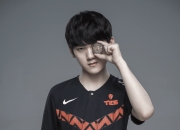 开云体育-JackeyLove回归赛场，出色防守首场状态亮眼，TES观众沸腾！的简单介绍