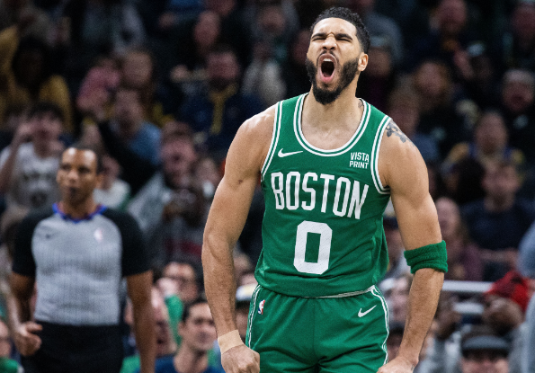 关于塔图姆连续十二场比赛得分超过绝杀，独行侠挑战极限！的信息