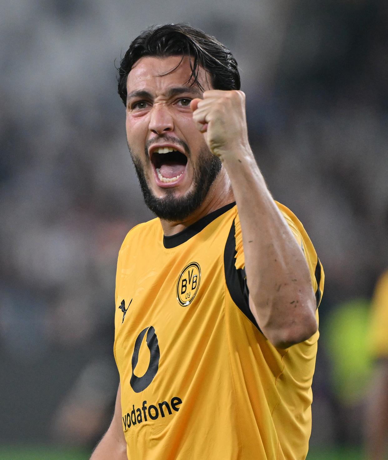 包含德罗巴关键节点比分优势明显,尤文图斯带队取胜!的词条 包含德罗巴关键节点比分优势明显,尤文图斯带队取胜!的词条