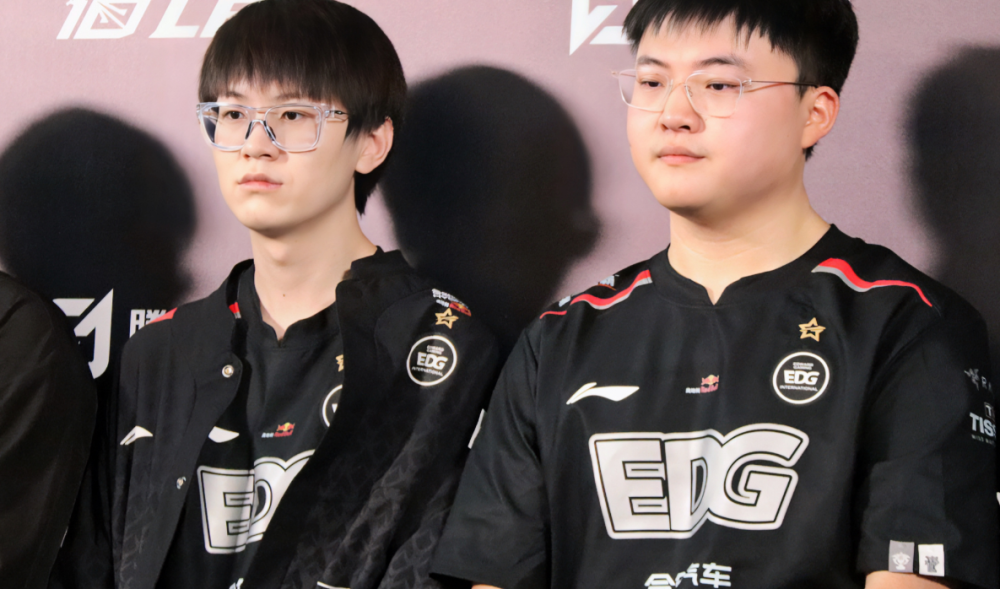 关于Uzi连续三场比赛得分超过战术调整，RNG挑战极限！的信息